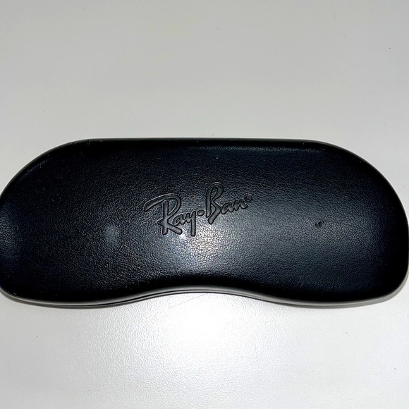 Ray Ban eye or Sun wear hard case, medium size - Picture 1 of 6